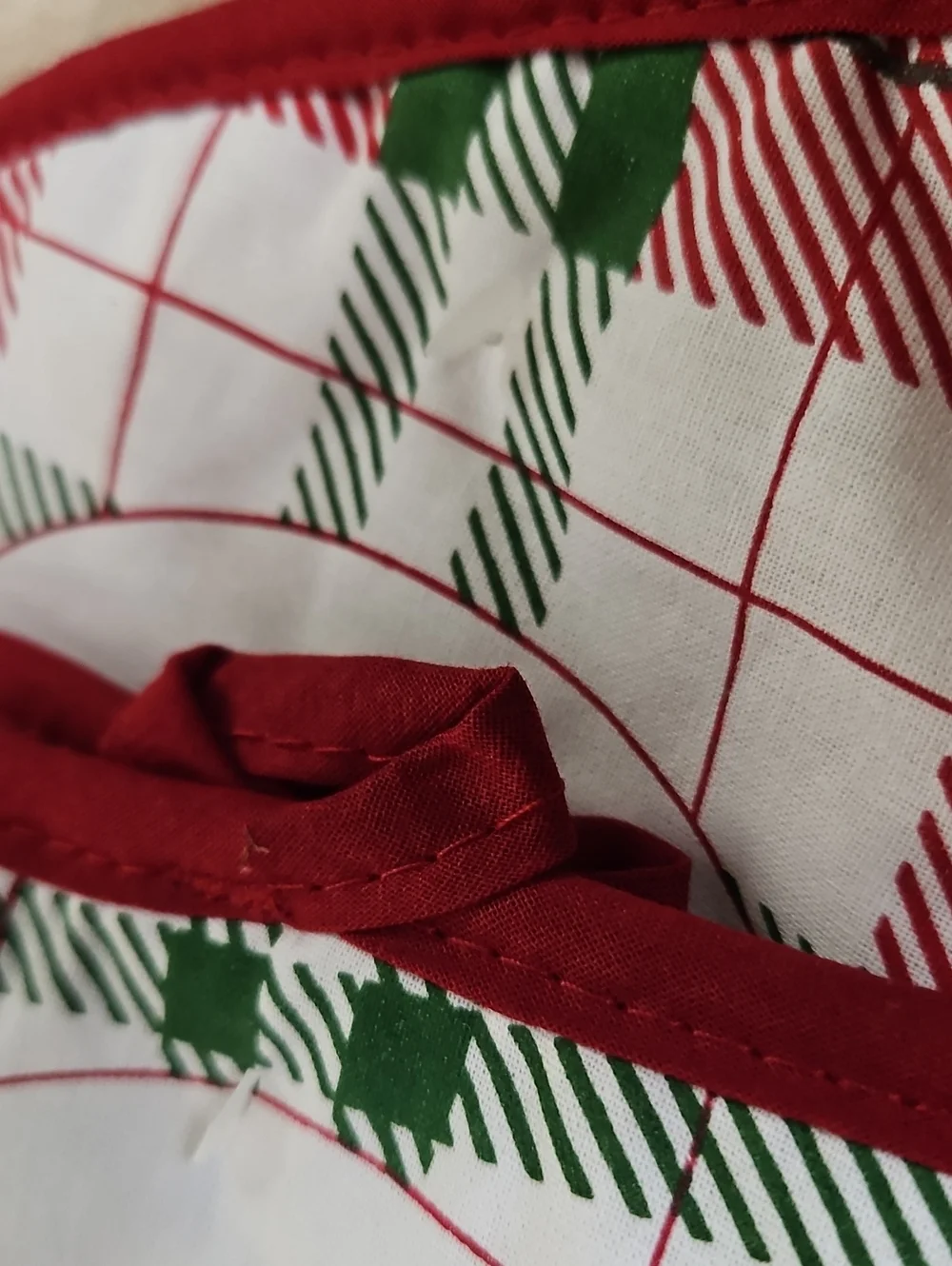 NWT St. Nicholas Square Monogram P Towels & Holiday Joy Plaid Mitt Pot Holders